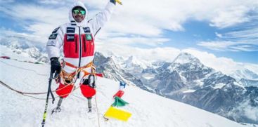 A Double Amputee Ex-British Gurkha Soldier Has Scaled Mt Everest