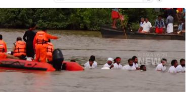 CHAMPIONS BOAT LEAGUE BOAT CAPSIZE
