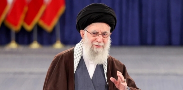 r Ayatollah Ali Khamenei 