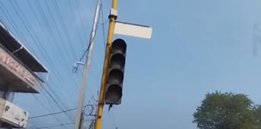 SIGNAL LIGHT DYFUNCTION , ACCIDENTS CONTINUE IN PERUMILAV AND AKKIKAVU