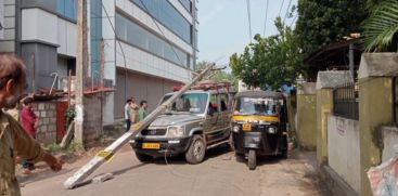 The KSEB vehicle lost control and rammed into an electric post and autorickshaws