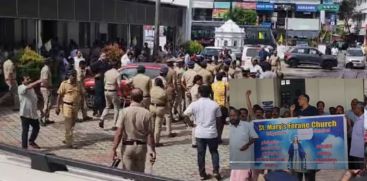 /clash-at-st-marys-forane-church-tripunithura