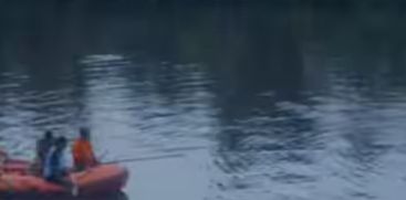 THREE PEOPLE MISSING AFTER BOAT OVERTURNED