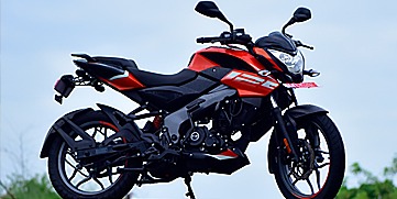 Stylish look and 46 KM milege bajaj Pulsar NS 125 