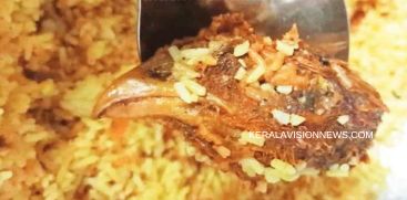 CHICKEN HEAD IN BIRIYANI 