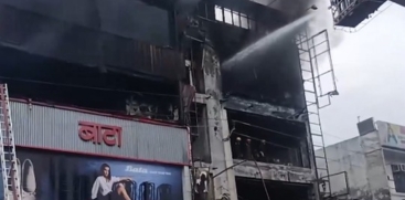 Massive Fire Breaks Out at Delhi Electronics Showroom
