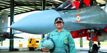President Droupadi Murmu Soars in Rafale Jet, Makes History
