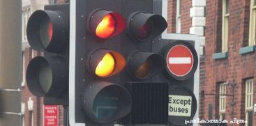 Know the history of signal lights- International Traffic Light Day