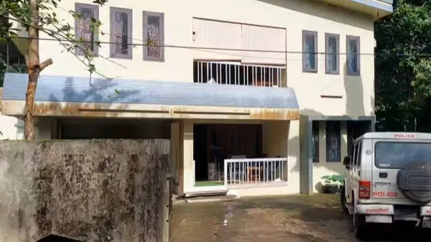 massive-robbery-in-venjaramoodu-40-gold-pieces-stolen-thiruvananthapuram
