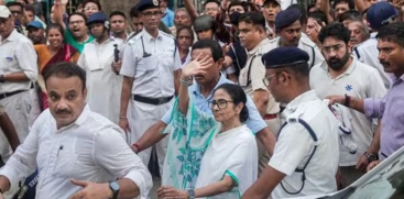  Mamata Banerjee Dissolves All TMC Committees