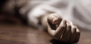 Husband Kills Wife by Hitting Her Head with Gas Cylinder