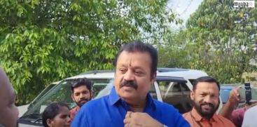 Suresh Gopi got angry with the activists as there were less people at the place where they had come to campaign