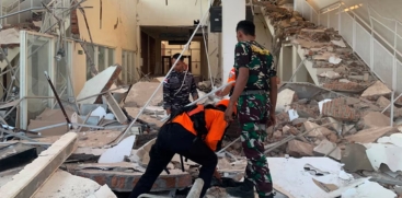 Earthquake Strikes Flores Island in Eastern Indonesia