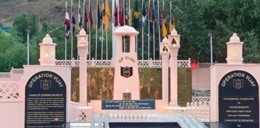 India Commemorates Kargil Vijay Diwas, Pays Tribute to Fallen Heroes