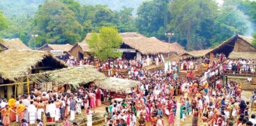 Massive Devotee Rush at Kottiyoor Akkare Sannidhanam